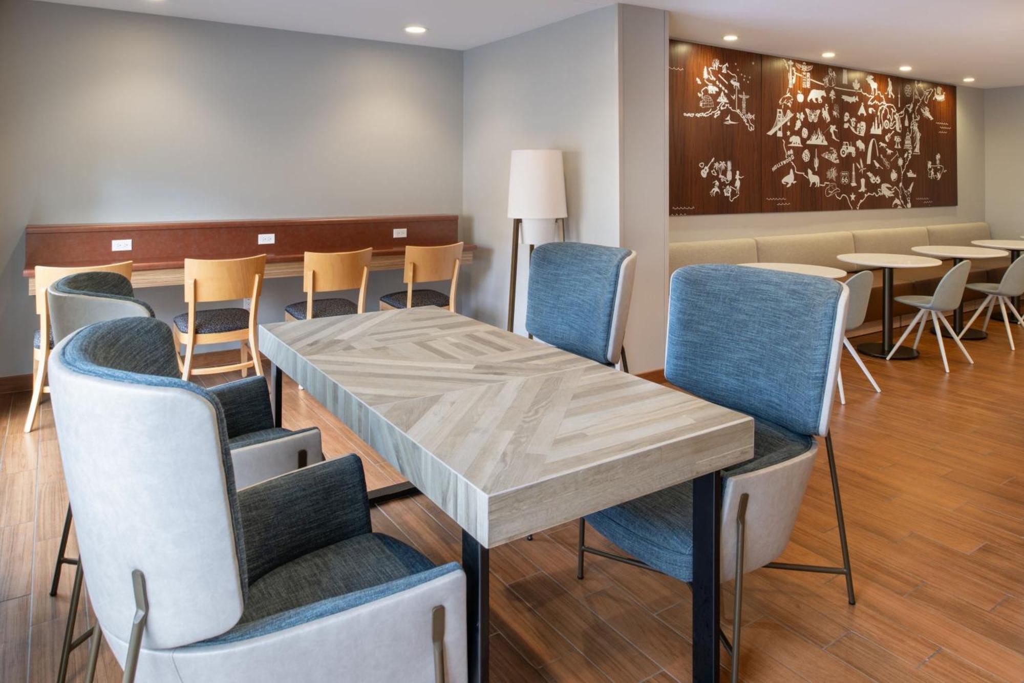 Towneplace Suites By Marriott Olympia Exterior foto